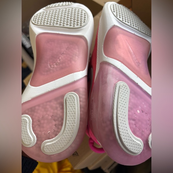 NIKE WOMENS SIZE 5.5 JOYRIDE DUAL RUN RUNNING SHOES, PINK - Picture 10 of 11